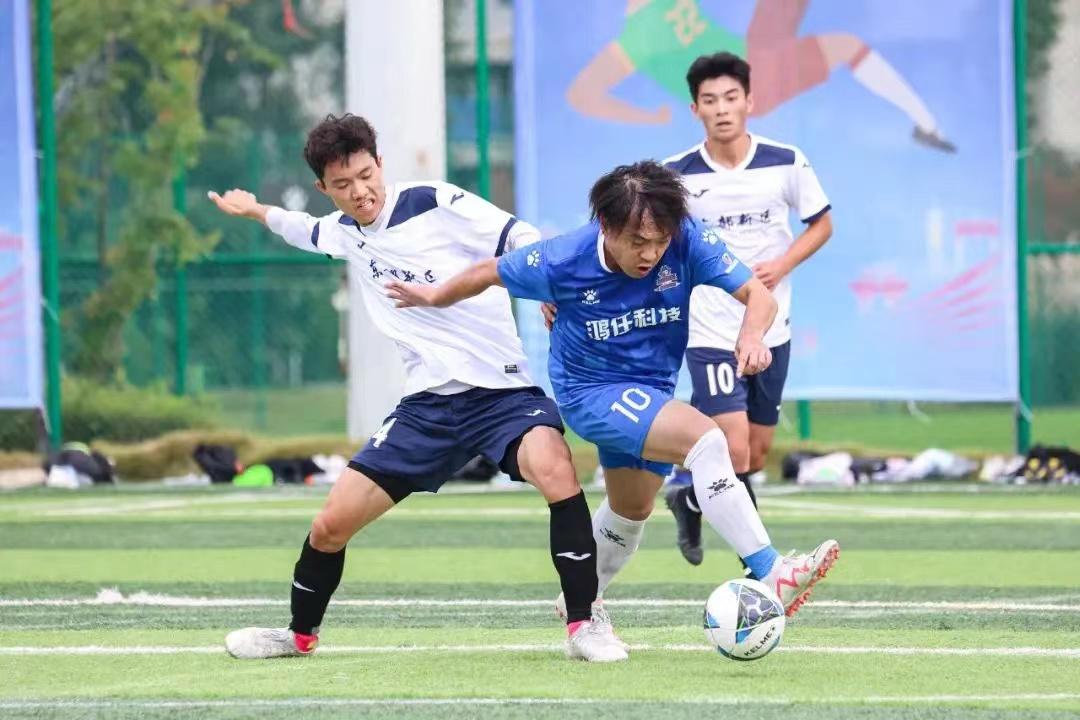 关于国内足球赛事如火如荼准备完毕等待比赛的信息