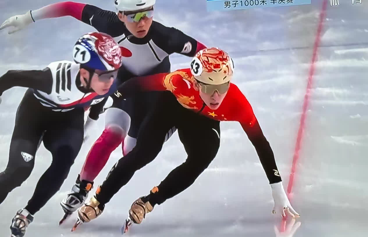 关于短道速滑男子米半决赛，韩国选手强势夺冠的信息